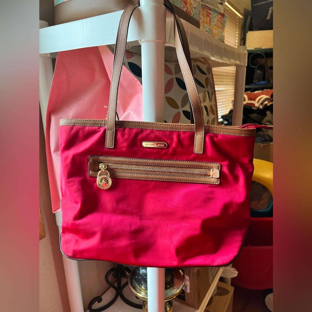 ❤️ Cute Michael Kors Bag